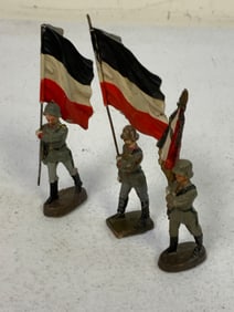 GERMAN NAZI PERIOD LINEOL / ELASTOLIN TOY SOLDIER STANDART BEARERS