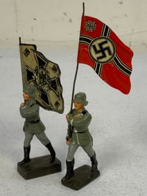 GERMAN NAZI PERIOD LINEOL / ELASTOLIN TOY SOLDIER STANDART BEARERS