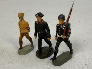 GERMAN NAZI PERIOD LINEOL / ELASTOLIN TOY SOLDIERS MARCHING