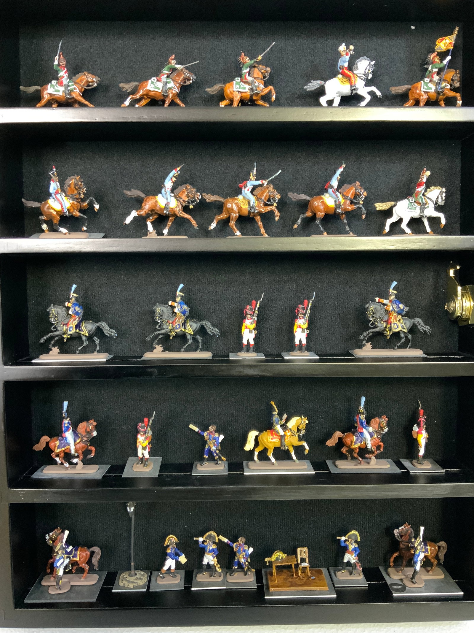 NAPOLEONIC WARS MINIATURES LED TOY SOLDIERS IN DISPAY WALL CASE: NAPOLEONIC WARS MINIATURES LED TOY SOLDIERS IN DISPAY 11 X 14 WALL CASE WITH LOCK AND KEY. HIGH QUALITY HAND PAINTED DETAILS.