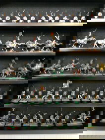 NAPOLEONIC WARS MINIATURES LED TOY SOLDIERS IN DISPAY WALL CASE