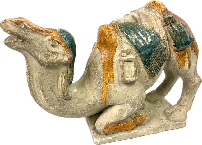 ITALY MAJOLICA KNEELING CAMEL STATUE (1 of 5)