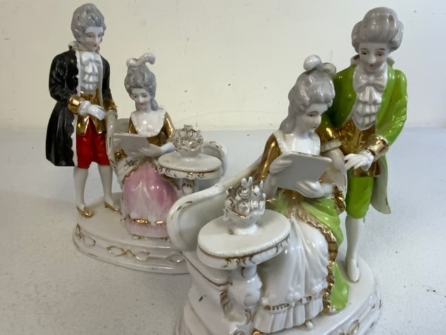 VINTAGE PORCELAIN FIGURINES LOT OF 2 (1 of 5)