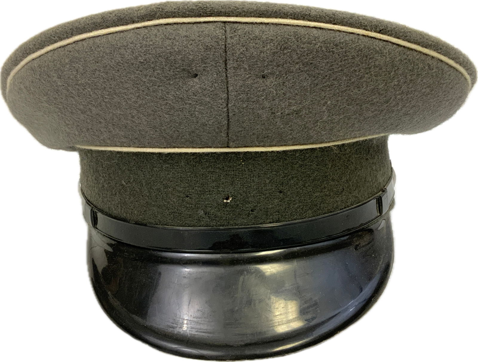 VINTAGE EAST GERMANY DDR VISOR HAT: VINTAGE EAST GERMANY DDR VISOR HAT. GOOD CONDITION. NO INSIGNIA.