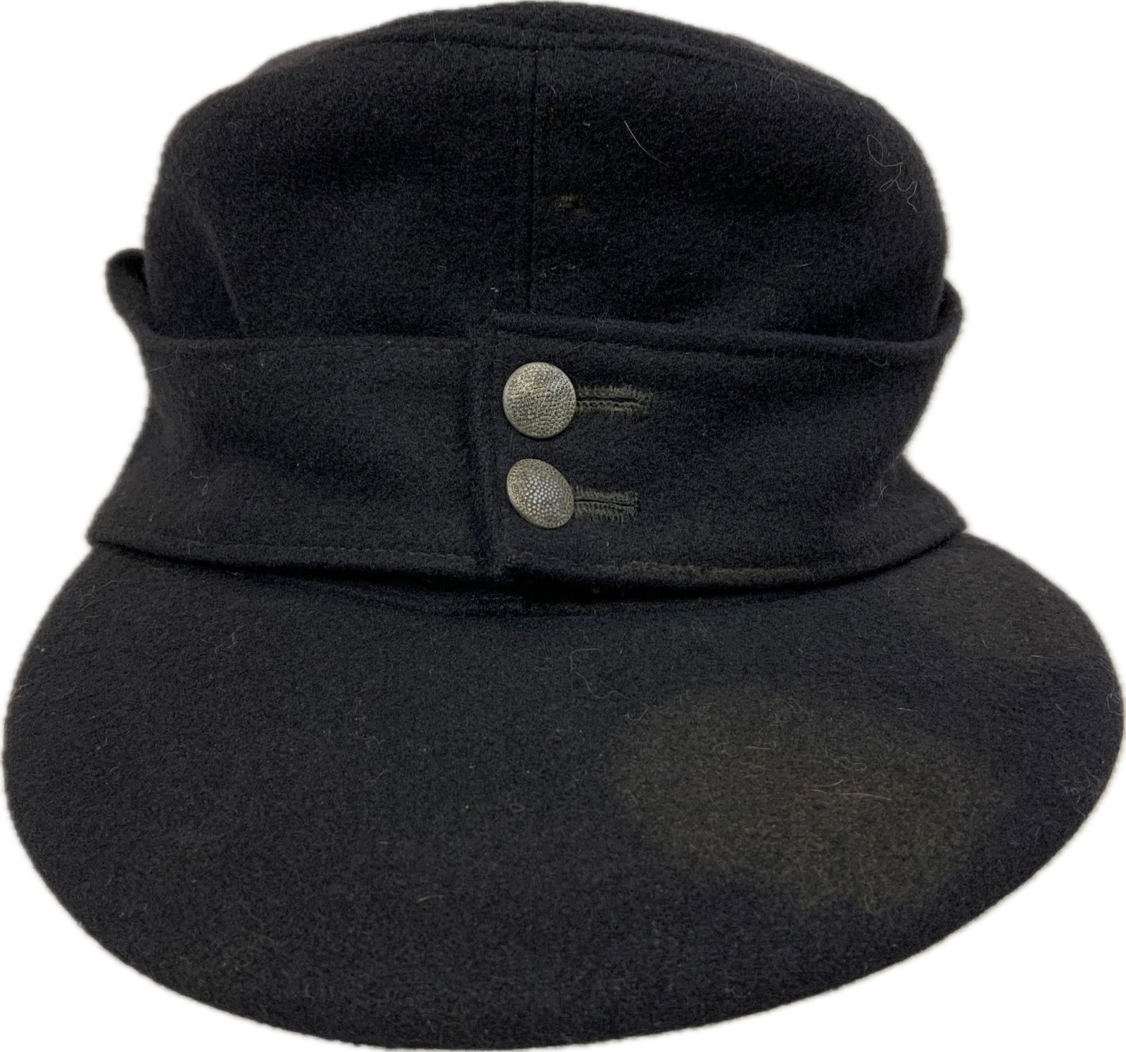 WWII GERMAN TANK CREW PANZER BLACK WOOL M43 FIELD CAP: WWII GERMAN TANK CREW PANZER BLACK WOOL M43 FIELD CAP. WELL USED AD GOOD OVERALL CONDITION. NAMED INSIDE. INK STAMPED WITH 1944 DATE AND 58 SIZE. INSIGNIA REMOVED.