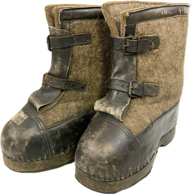 WWII GERMAN MILITARY COLD WEATHER SENTRY BOOTS MATCHED PAIR (1 of 6)