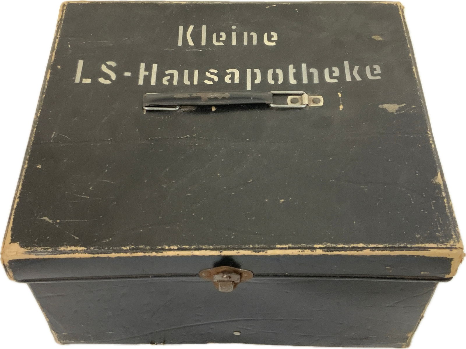 WWII GERMAN LUFTSCHTZ FIRST AID KLEINE HAUSEPOTHEKE WITH CONTENTS (1 of 8)