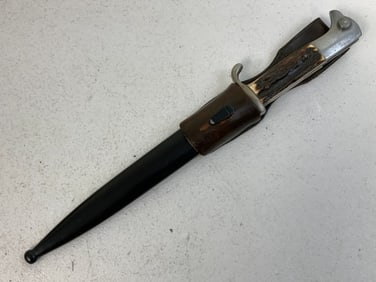 WWII GERMAN SHORT DRESS BAYONET WITH STAG GRIPS