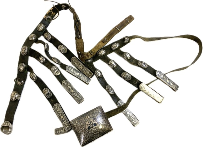 ANTIQUE IMPERIAL RUSSIAN COSSACK SILVER DECORATED BELT: ANTIQUE IMPERIAL RUSSIAN COSSACK SILVER DECORATED BELT. BLACK LEATHER IS NICE WITH BEAUTIFUL HIGH QUALITY NIELLO DECORATED SILVER FITTINGS. DOUBLE HEADED EAGLE ADORNED POWDER BOX. 50" TOTAL LENGHT.