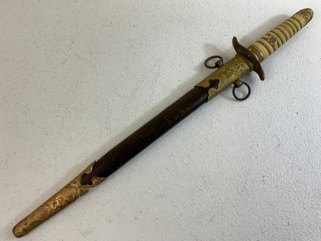 WWII JAPANESE NAVY OFFICER DAGGER (1 of 11)