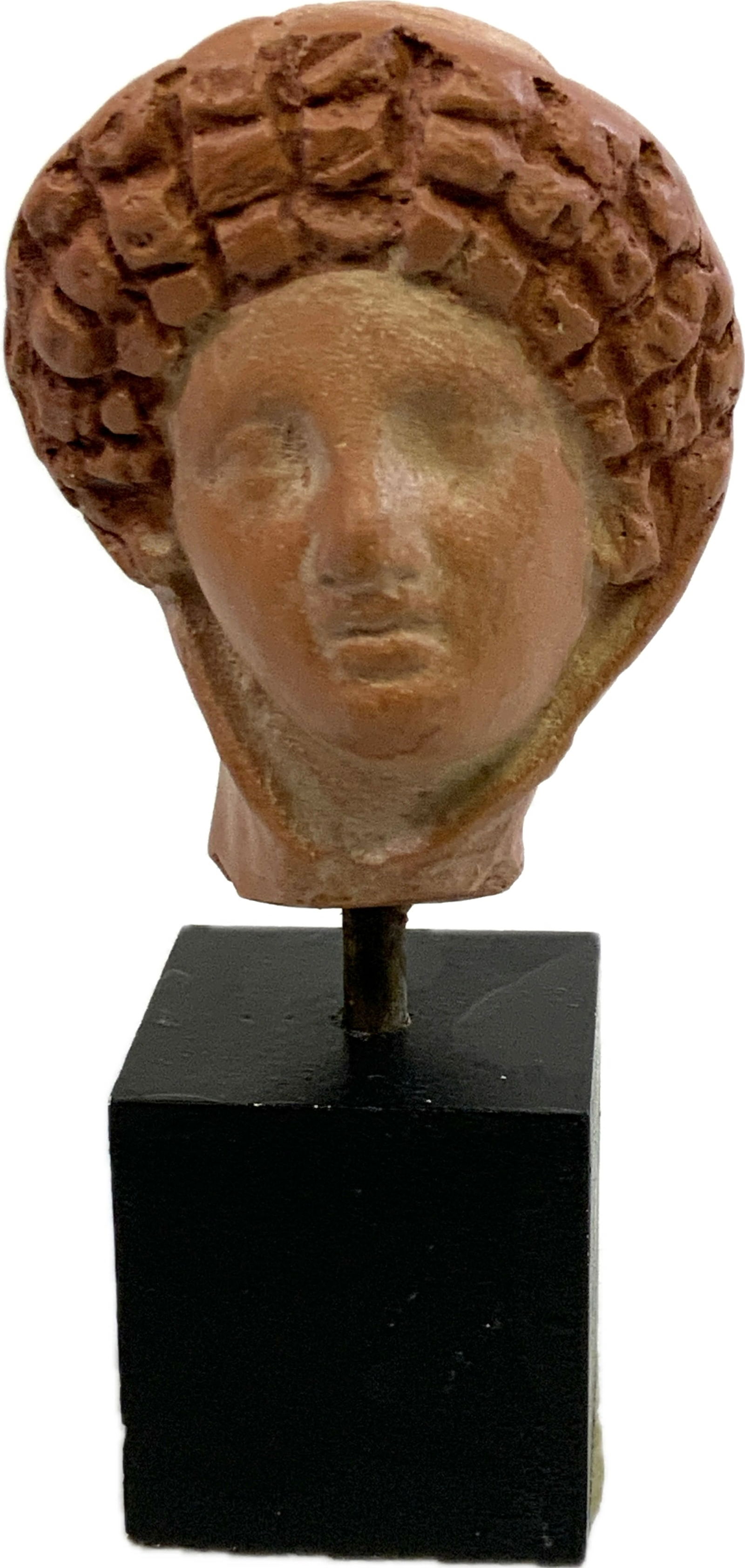 TERRACOTTA HELLENISTIQUE HEAD OF WOMAN (1 of 7)