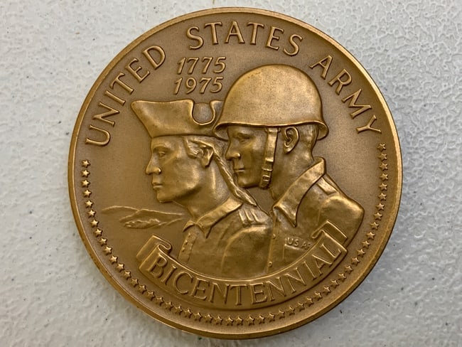 USA LARGE BRONZE 1975 US ARMY BICENTENNIAL MEDAL (1 of 2)