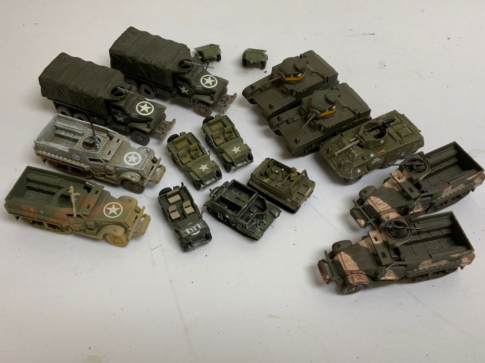WWII USA MODELS TANKS AND MILITARY VEHICLES CUSTOM DETAILED (1 of 4)