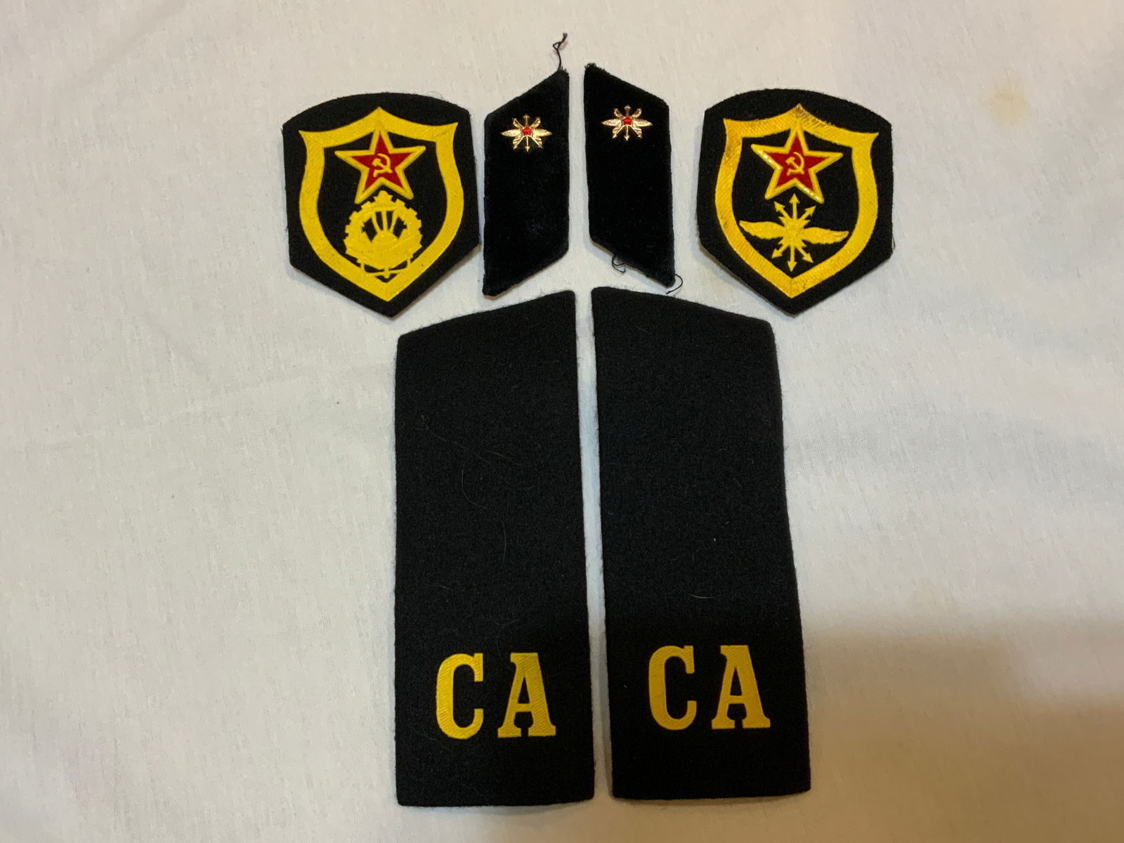 VINTAGE USSR SOVIET ARMY INSIGNIA (1 of 1)