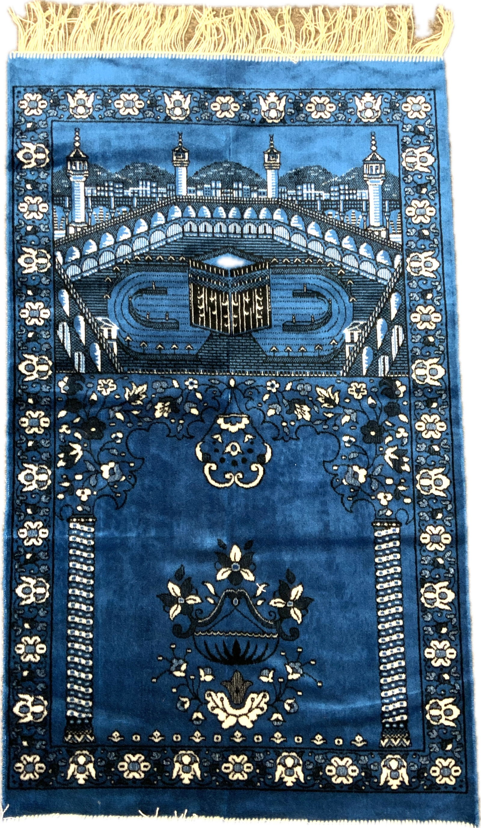 TURKISH MUSLIM PRAYER RUG: Turkish Muslim Prayer Rug .Soft Islamic Mihrab Mat. Brand new condition.25" x 42" approx. size.