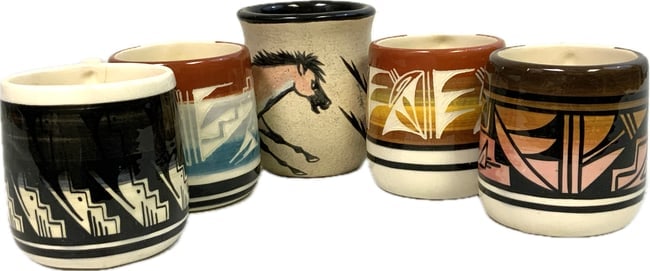 UTE MOUNTAIN NATIVE AMERICAN POTTERY MUGS COFFEE CUPS NAVAJO SIGNED: UTE MOUNTAIN NATIVE AMERICAN POTTERY MUGS COFFEE CUPS NAVAJO SIGNED .LOT OF 5. FROM DR. PAUL LYNN COLLECTION .