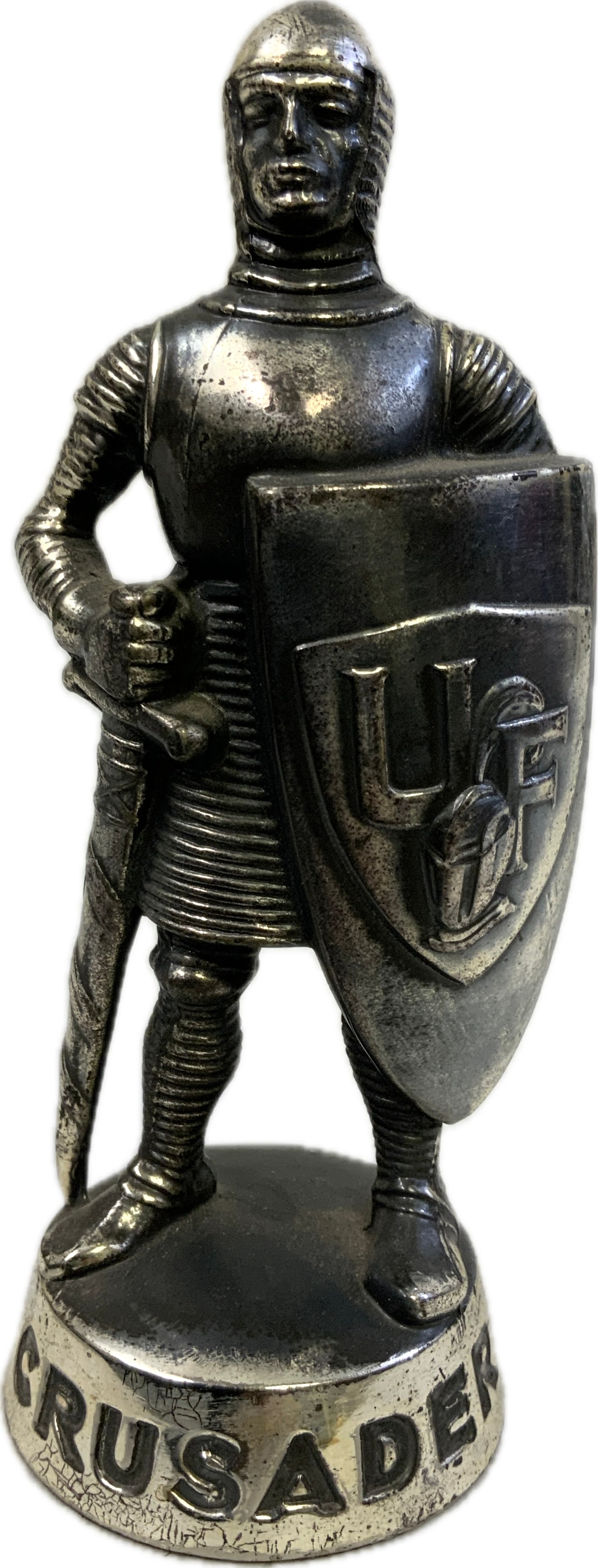 VINTAGE METAL KNIGHT CRUSADER AWARD STATUETTE: VINTAGE METAL KNIGHT CRUSADER AWARD STATUETTE. 5 1/4" TALL.