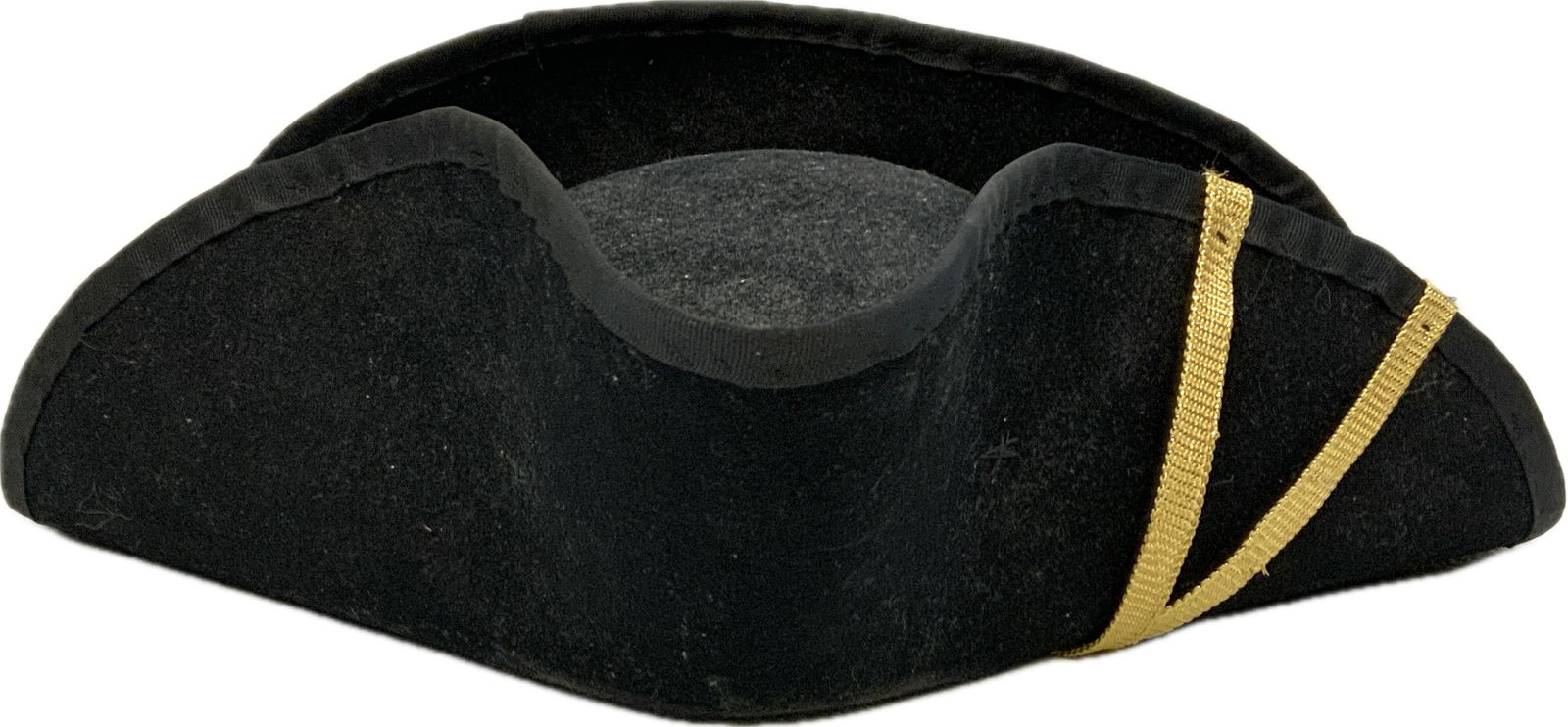 ANTIQUE BLACK TRICORN HAT: ANTIQUE TRICORN HAT. BLACK FELT. SHOWS AGE AND WEAR. 18th CENTURY STYLE. DUSTY AND NEEDS A GOOD CLEANING. NICE HAT.