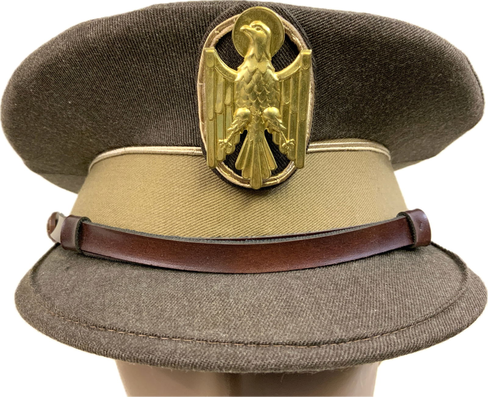 SPAIN WWII SPANISH POLICE OFFICERS VISOR HAT: SPAIN WWII SPANISH POLICE OFFICERS VISOR HAT. RARE HAT. GREAT CONDITION. MADRID MAKER.