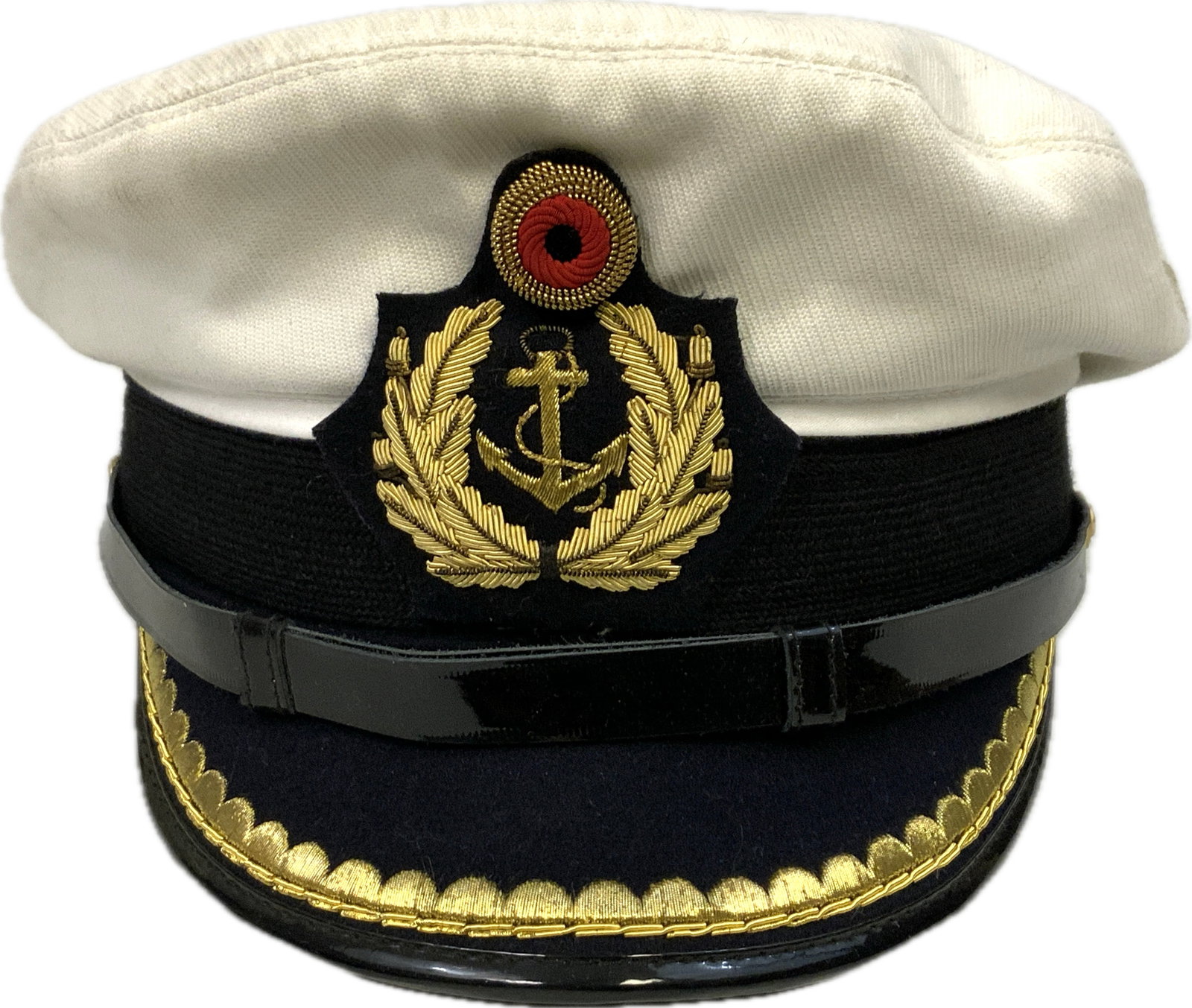 GERMANY WHITE TOP GERMAN NAVY CAPITAN VISOR HAT: GERMANY WHITE TOP GERMAN NAVY CAPITAN VISOR HAT. GOOD USED CONDITION. MAKER MARKED. SIZE 55