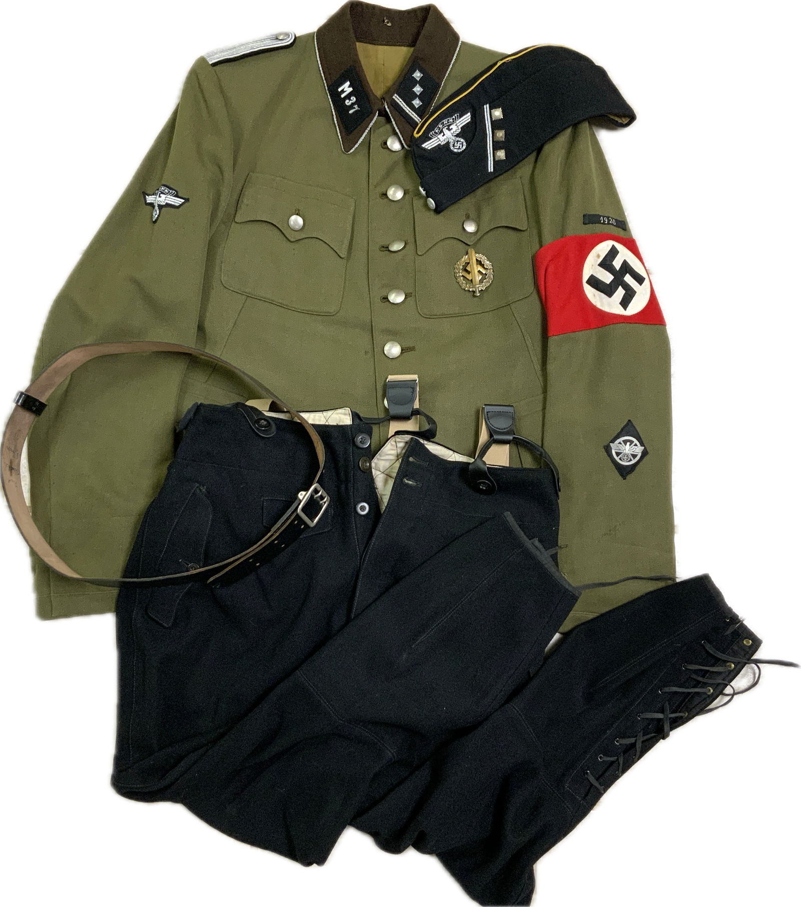 GERMANY THIRD REICH NSKK OFFICER COMPLETE UNIFORM: GERMANY THIRD REICH NSKK OFFICER COMPLETE UNIFORM. VERY NICE CONDITION SET. NICE AND CLEAN TUNIC WITH ALL THE INSIGNIA. BLACK WOOL BRITCHES WITH SUSPENDERS AND RZM TAG INSIDE. BLACK LEATHER BELT MARKE