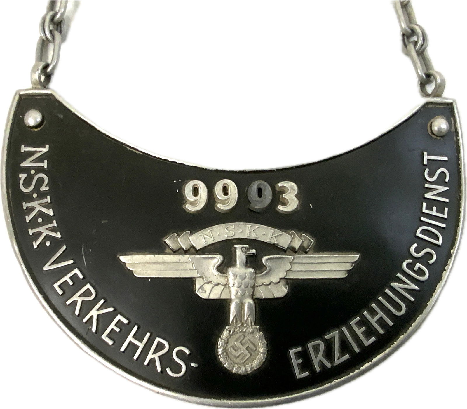 GERMANY THIRD REICH NSKK TRAFFIC EDUCATION SERVICE GORGET: GERMANY THIRD REICH NSKK TRAFFIC EDUCATION SERVICE GORGET. GOOD CONDITION ALUMINUM TYPE GORGET. MULTY PIECE CONSTRUCTION. COMPLETE WITH NECK CHAIN. NO FABRIC ON THE BACK. GOOD EXAMPLE WITH SOME WEAR A