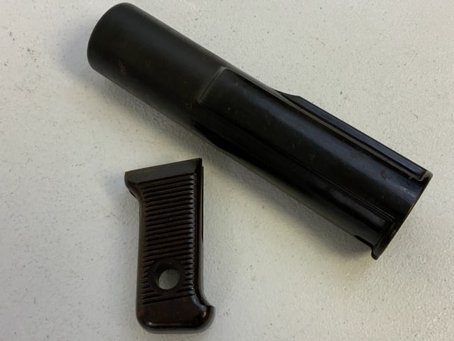 WWII GERMAN MG15 BAKELITE PARTS: VERY NICE AND CLEAN CONDITION. ORIGINAL WWII PRODUCTION.RARE.