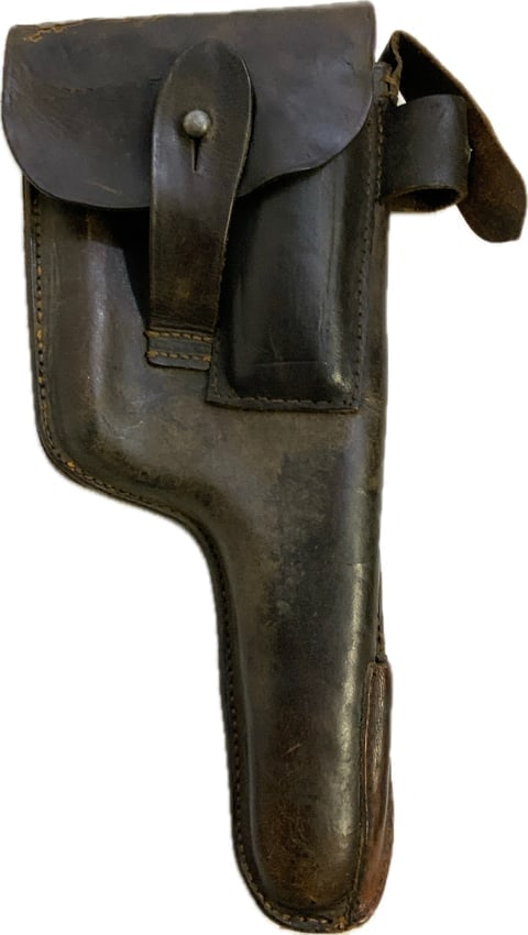 WWI GERMAN MILITARY MAUSER BROOMHANDLE LEATHER HOLSTER: WWI GERMAN MILITARY MAUSER BROOMHANDLE LEATHER HOLSTER. VERY NICE CONDITION FOR ITS AGE. REGIMENTAL MARKINGS. RARE. 11 1/2" X 5" SIZE.