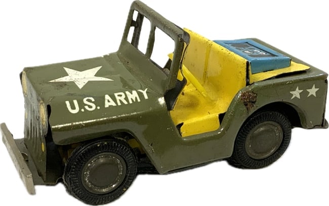 VINTAGE TOY METAL US ARMY JEEP MODEL: VINTAGE TOY METAL US ARMY JEEP MODEL . MARKED JAPAN. GOOD CONDITION.3 1/2" LONG.