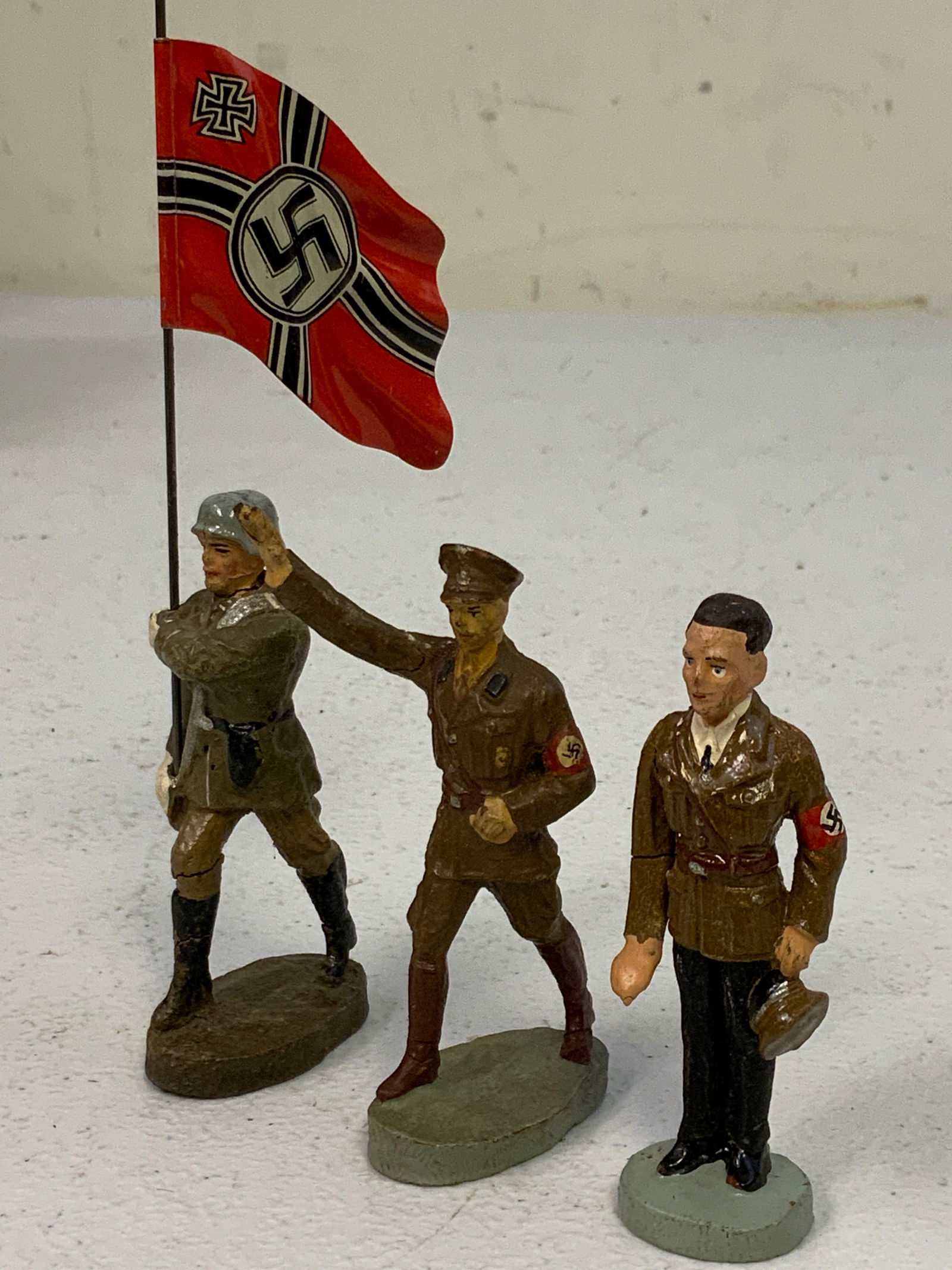 GERMAN NAZI PERIOD LINEOL / ELASTOLIN TOY SOLDIERS NAZI LEADERS: GERMAN NAZI PERIOD LINEOL / ELASTOLIN TOY SOLDIERS NAZI LEADERS