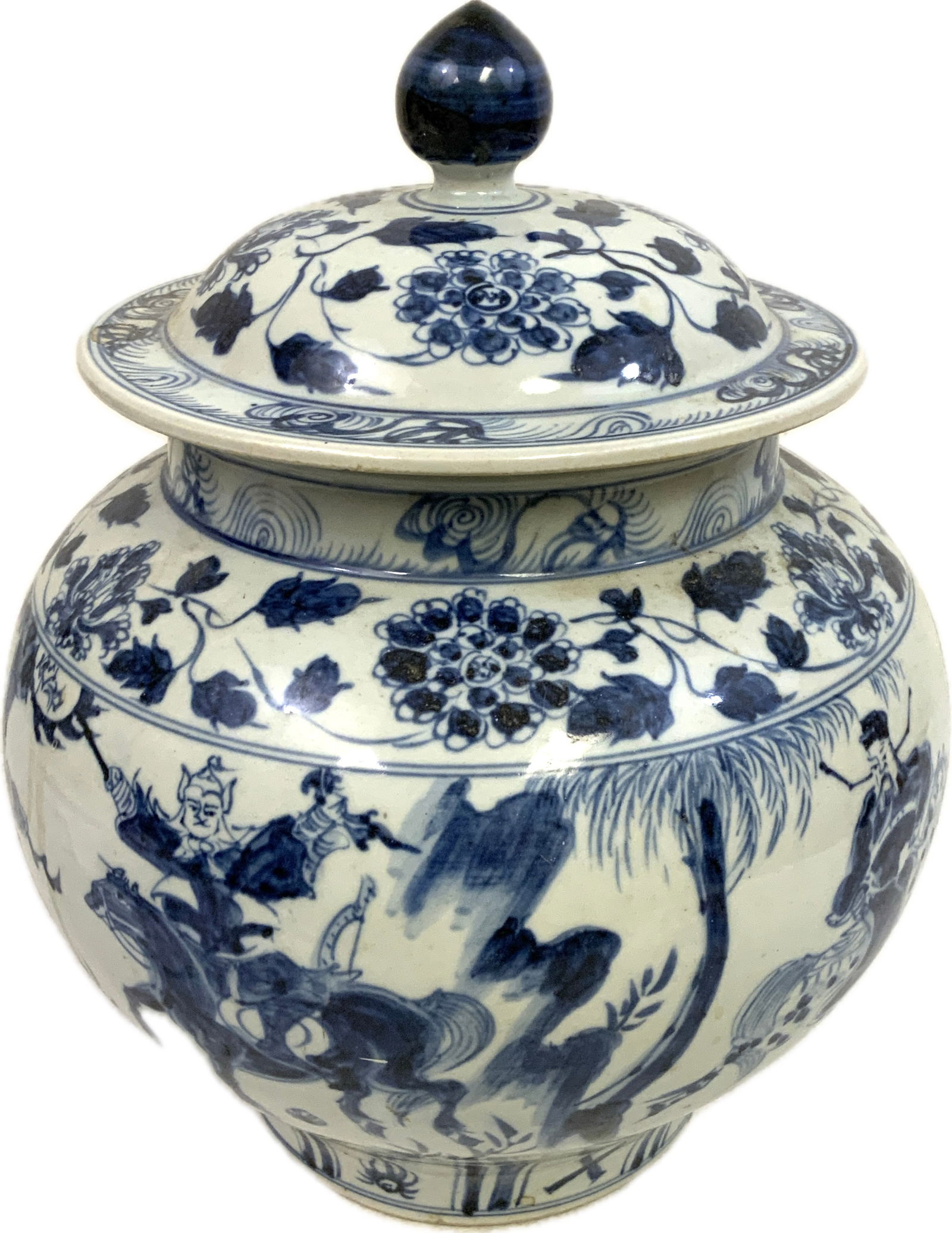 VINTAGE LARGE CHINESE PORCELAIN BLUE AND WHITE COBALT VASE: VINTAGE LARGE CHINESE PORCELAIN BLUE AND WHITE COBALT VASE.DECORATED WITH DAOIST IMMORTALS DIVIATION FIGURES.BEAUTIFUL PIECE AND GREAT DECORATOR.16" DIAM. 12" TALL. GREAT CONDITION OVERALL. FROM DR. P