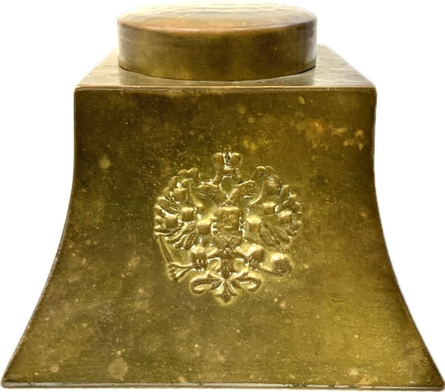 ANTIQUE IMPERIAL RUSSIAN BRASS INK WELL: ANTIQUE IMPERIAL RUSSIAN BRASS INK WELL. 3 1/2" X 3 1/2" X 3" SIZE. RARE.