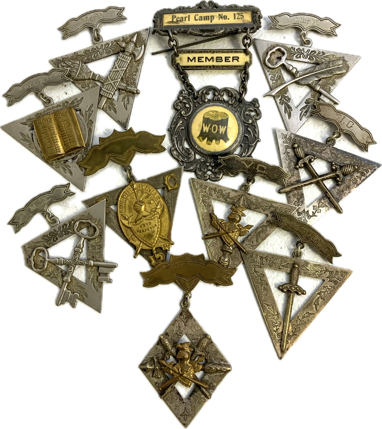 USA ANTIQUE US FRATERNAL ORGANIZATIONS MEDALS: USA ANTIQUE US FRATERNAL ORGANIZATIONS MEDALS. ALL HALLMARKED. NICE LOT.