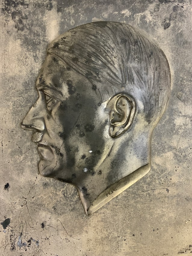 GERMANY THIRD REICH ADOLF HITLER SILVER FINISHED WALL PLAQUE: GERMANY THIRD REICH ADOLF HITLER SILVER FINISHED WALL PLAQUE. 2 PIECE CONSTRUCTION. 10" X 13" SIZE.