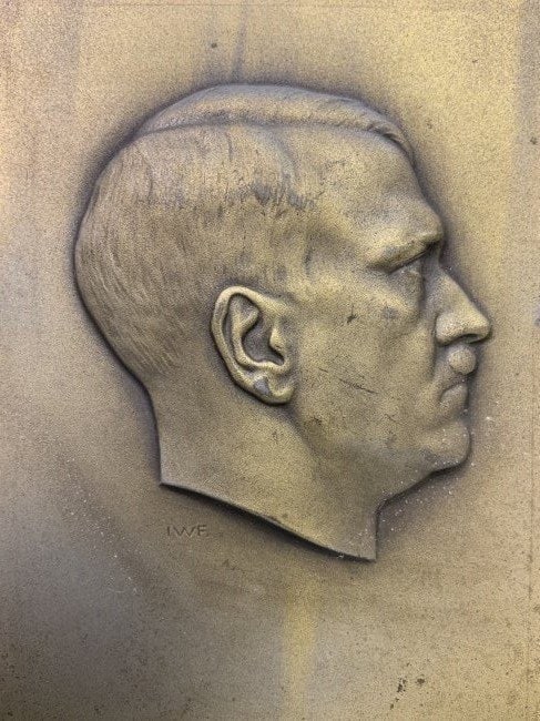 GERMANY THIRD REICH ADOLF HITLER DESK PLAQUE STAND: GERMANY THIRD REICH ADOLF HITLER DESK PLAQUE STAND IWF. SIGNED. BRASS. 3 3/8 X 4 1/2 .