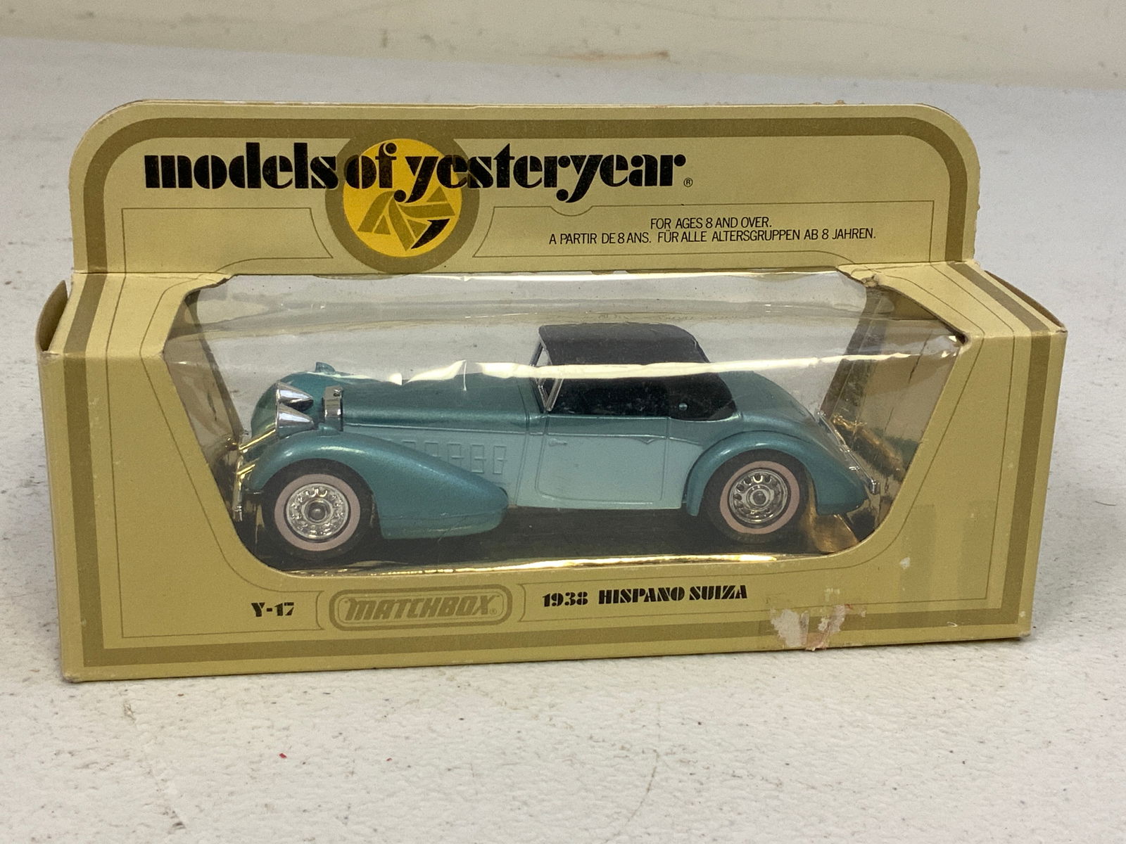 VINTAGE MATCHBOX Y17 1938 HISPANO-SUIZA CAR MODEL WITH ORIGINAL PACKAGING: VINTAGE MATCHBOX Y17 1938 HISPANO-SUIZA CAR MODEL WITH ORIGINAL PACKAGING. MINT CONDITION. DIECAST. 4 1/2" LONG.