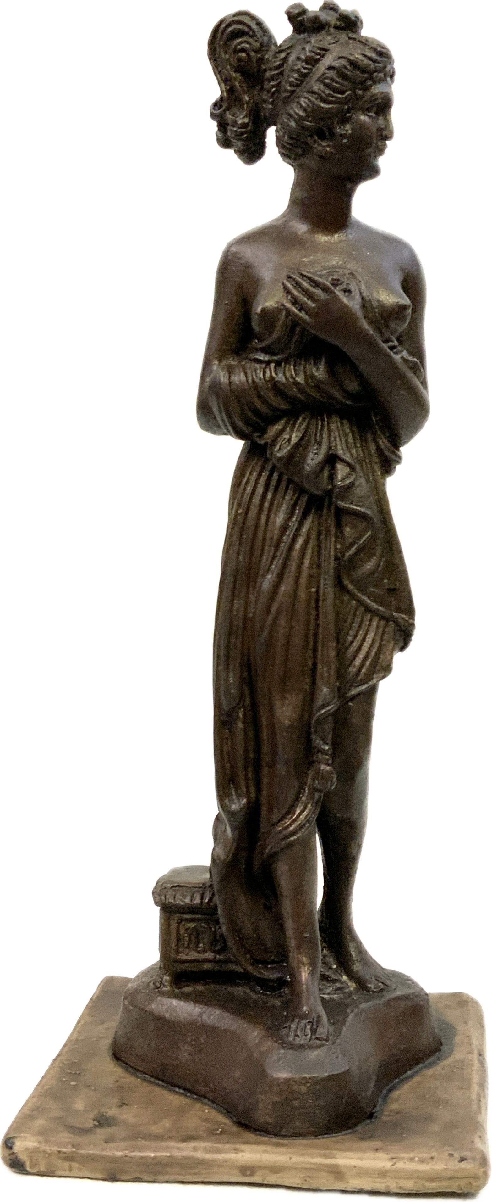 VINTAGE CLAY VENUS FIGURE: VINTAGE CLAY VENUS FIGURE. GREECE. 11" TALL. FROM DR. PAUL D. LYNN COLLECTION.