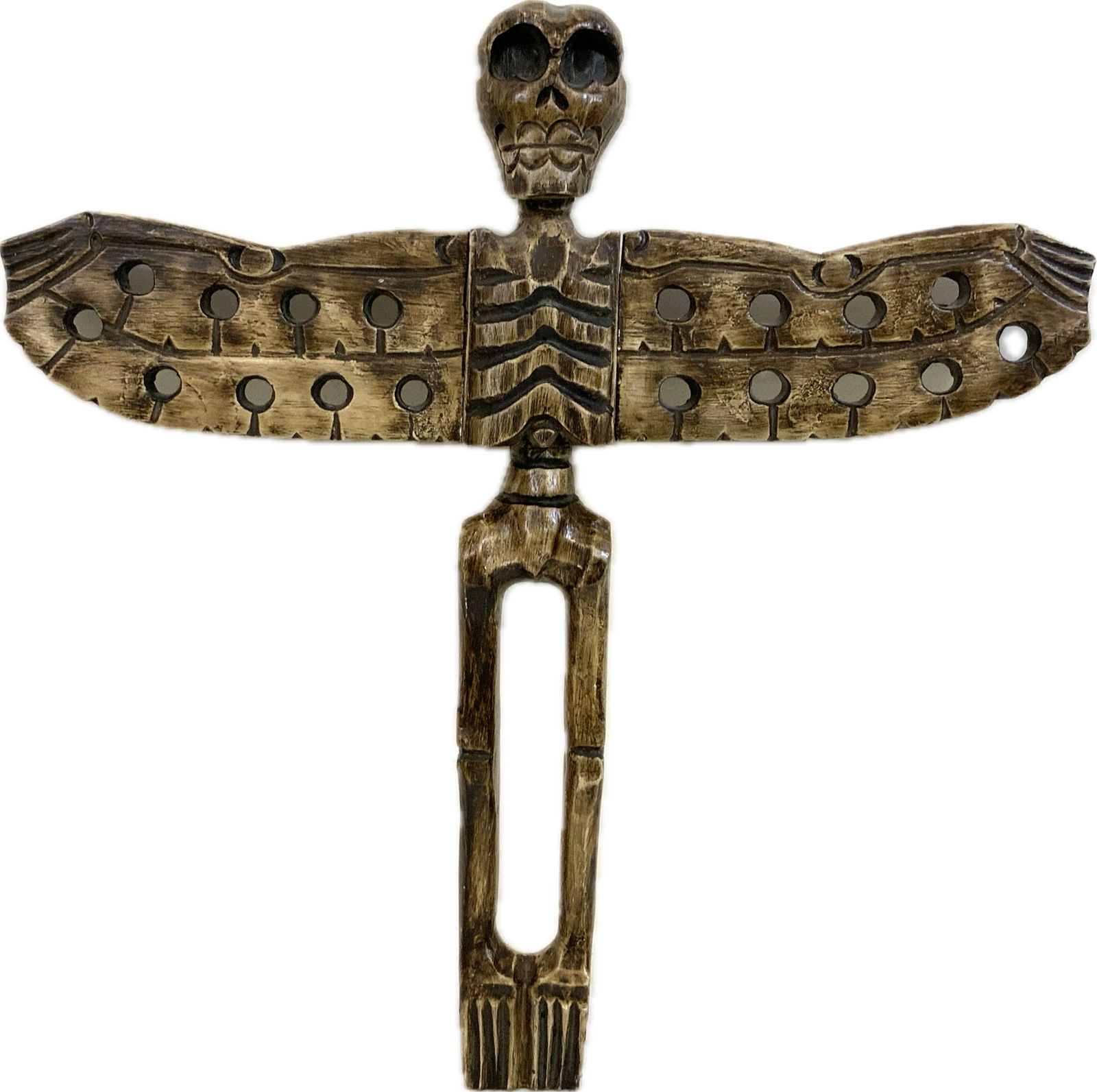 ANGELO DE MUERTO WOOD FIGURE: ANGELO DE MUERTO WOOD FIGURE. OAXACA,MEXICO. 20" X 19" SIZE. FROM DR. PAUL D. LYNN COLLECTION.