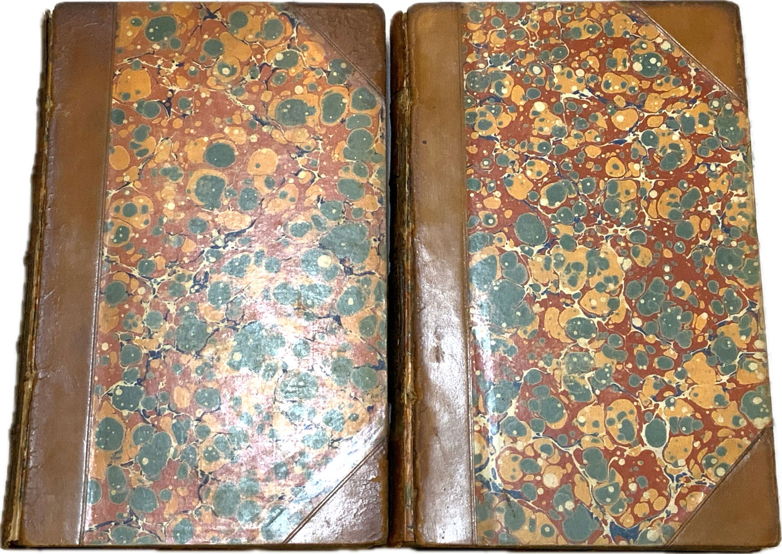 ANTIQUE "MEMORIES OF NAPOLEON" 1836 LONDON BY DE BOURRIENNE: ANTIQUE "MEMORIES OF NAPOLEON" 1836 LONDON BY DE BOURRIENNE NAPOLEONS PERSONAL SECRETARY. VERY GOOD CONDITION FOR ALMOST 200 YEARS OLD BOOKS. LEATHER BOUND WITH COVERS SEPARATING. RARE FIND.