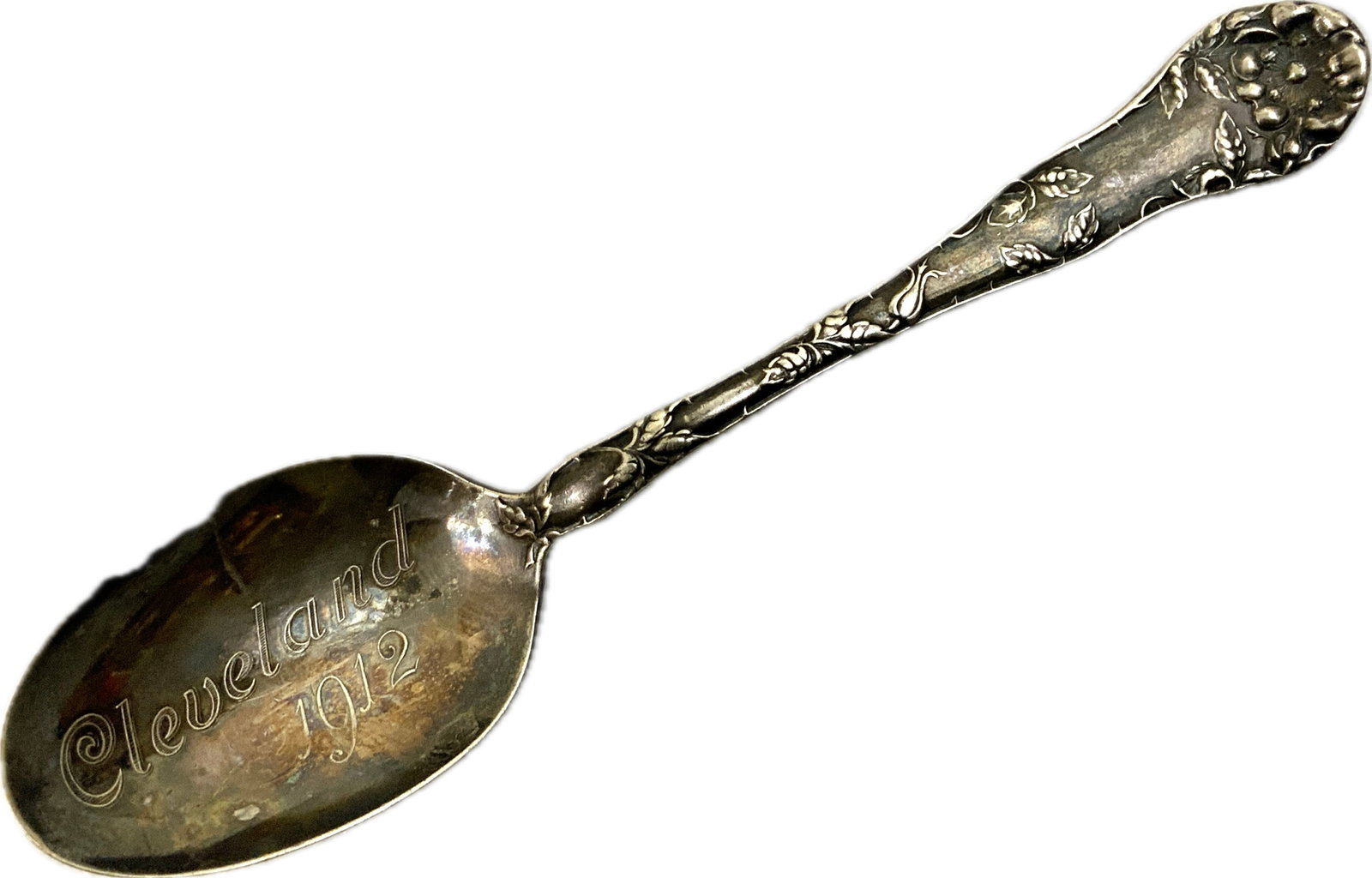 ANTIQUE SILVER CLEVELAND 1912 SPOON: ANTIQUE SILVER CLEVELAND 1912 SPOON. HALLMARKED. 5.5" LONG.