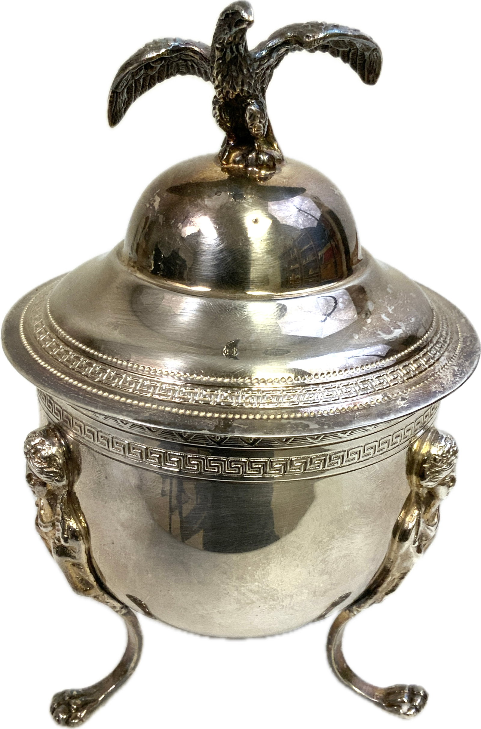 VINTAGE 935 SILVER DECORATED BOWL WITH LID: VINTAGE 935 SILVER DECORATED BOWL WITH LID . BEAUTIFUL DECORATED PIECE. NICELY HALLMARKED. 7" TALL . WEIGHT 409 GRM.