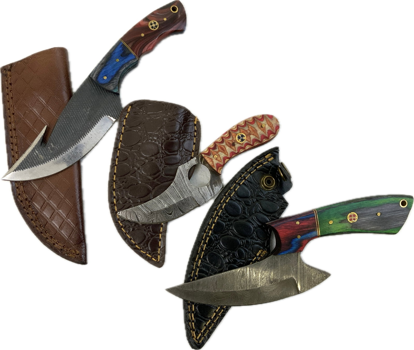 HAND FORGED DAMASCUS STEEL HUNTING KNIVES WITH LEATHER SHEETS: HAND FORGED DAMASCUS STEEL HUNTING KNIVES WITH LEATHER SHEETS.BEAUTIFUL DAMASCUS FULL TANG BLADES. COLORED WOOD COMPOSITE HANDLES. CUSTOM MADE LEATHER SHEETS. 8" LONG WITH 4" LONG BLADES.LOT OF 3.