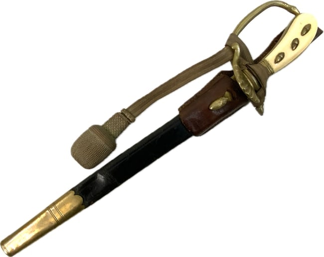 GERMANY THIRD REICH SENIOR HUNTING FORESTRY CUTLASS DAGGER: THIRD REICH GERMANY SENIOR HUNTING FORESTRY CUTLASS DAGGER . NICE AND CLEAN DAGGER WITH PLANE BLADE . COMPLETE WITH KNOT AND CARRY FROG IN BROWN LEATHER. DENT TO THE LOWER BRASS SCABBARD FITTING