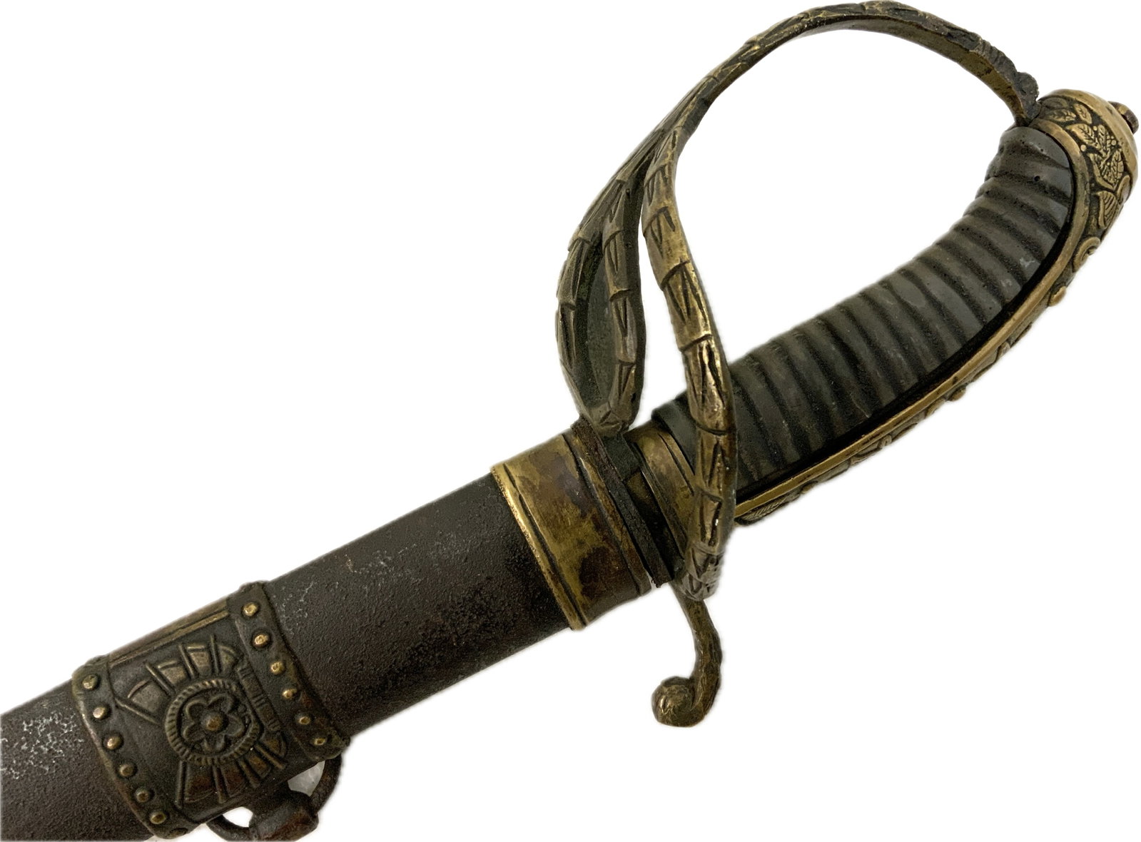 AMERICAN CAVALRY STYLE SWORD WITH SCABBARD: AMERICAN CAVALRY STYLE SWORD WITH SCABBARD. UNKNOWN MARKINGS ON THE BLADE. VERY NICE CONDITION OVERALL. METAL WITH BRASS FITTINGS SCABBARD. NICE BRIGHT RUSTFREE BLADE.38" LONG WITH 29 1/2" LONG BLADE.