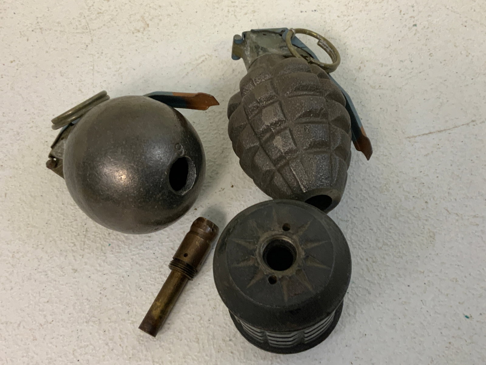 INERT AND TRAINING DUMMY GRENADES - 3