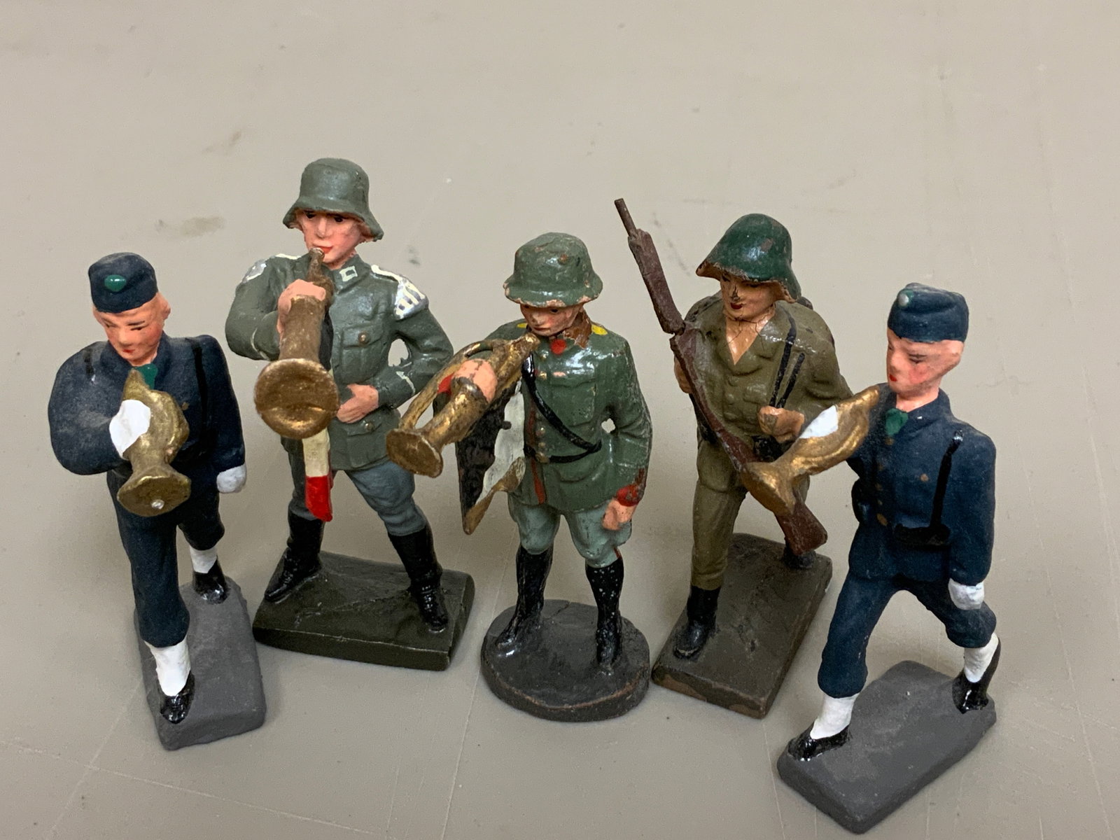 GERMAN NAZI PERIOD LINEOL / ELASTOLIN TOY SOLDIERS (1 of 1)