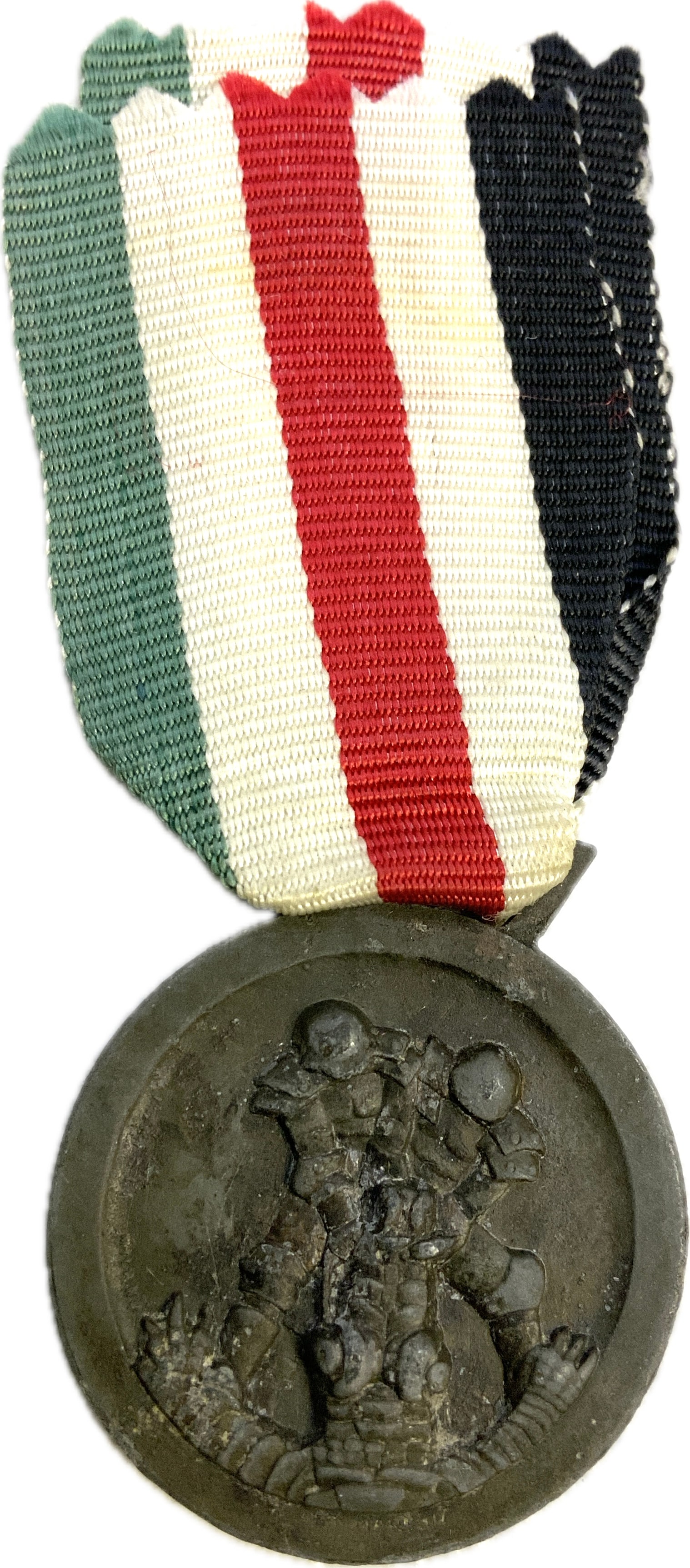 GERMANY THIRD REICH ITALIAN-GERMAN AFRICAN CAMPAIGN MEDAL: GERMANY THIRD REICH ITALIAN-GERMAN AFRICAN CAMPAIGN MEDAL. VERY GOOD CONDITION ON ORIGINAL RIBBON.