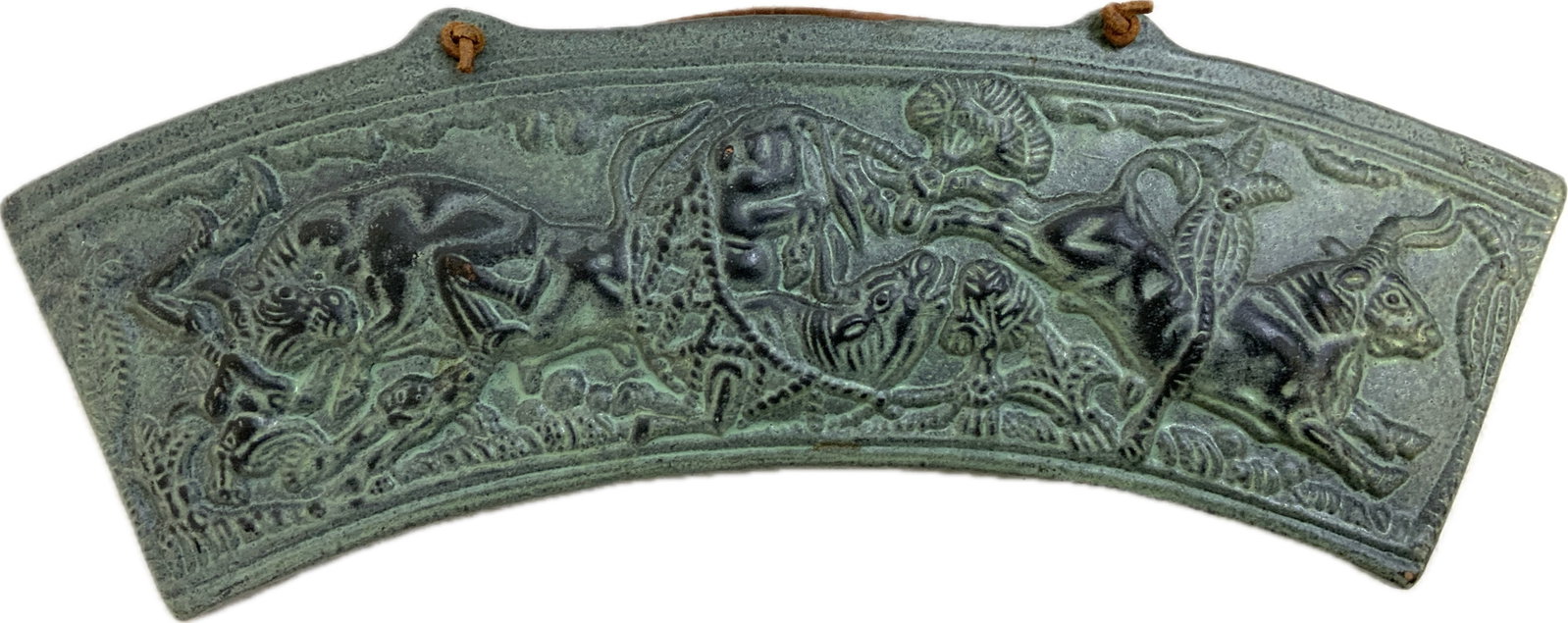ATHENS NATIONAL MUSEUM WILD BULLS OF KNOSSOS WALL PLAQUE: ATHENS NATIONAL MUSEUM WILD BULLS OF KNOSSOS WALL PLAQUE.10 3/4" X 3 1/2" SIZE. FROM DR. PAUL D. LYNN COLLECTION.