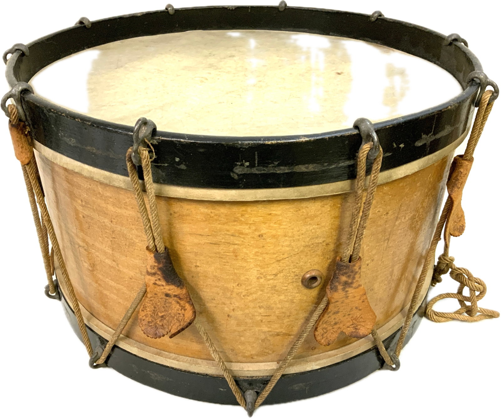 ANTIQUE U.S. MILITARY MARCHING DRUM (1 of 4)