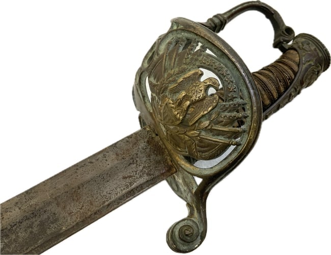 ANTIQUE US CIVIL WAR 1860'S FIELD OFFICERS SWORD: ANTIQUE US CIVIL WAR 1860'S FIELD OFFICERS SWORD. BATTTLEFIELD FIND. SHOWS GREAT AGE AND PATINA. BRASS HILT. FRENCH MADE AND MARKED "KLINGENTHAL" ON THE SPINE THAT IS HARD TO READ. RARE TO FIND. 35" L